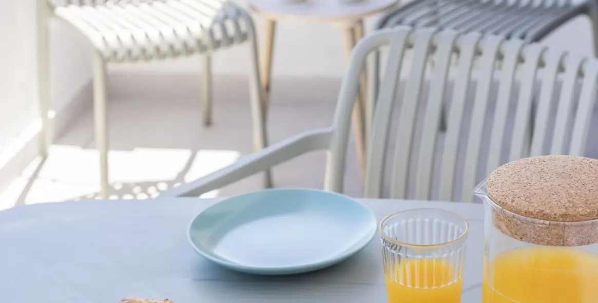 Venta de apartamento en planta media en Estepona 22