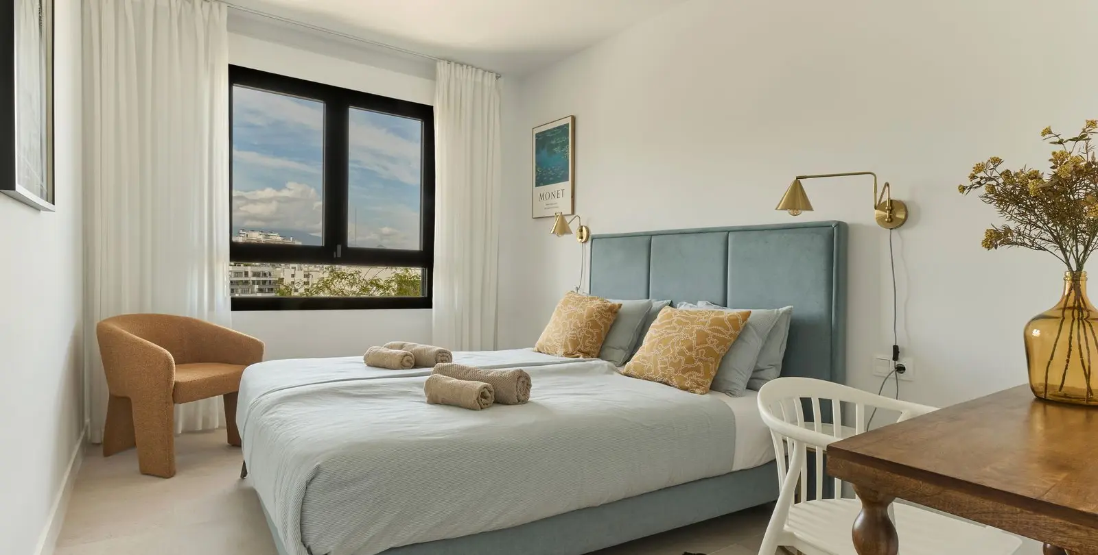 Sale of middle floor apartment in Estepona 8