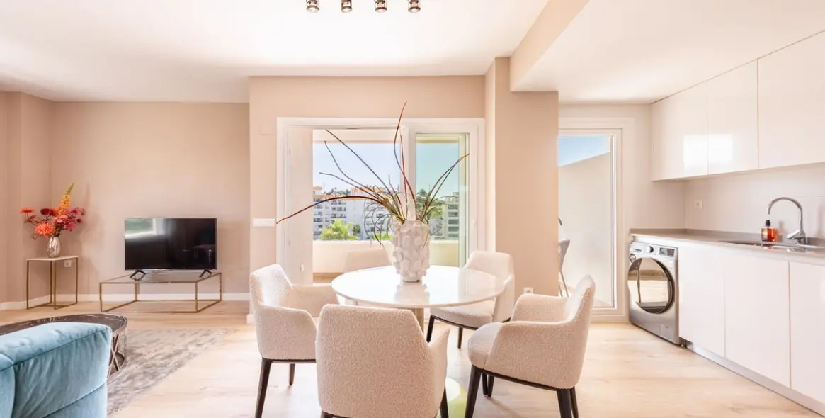 Продажа апартаментов на среднем этаже в Nueva Andalucía 4