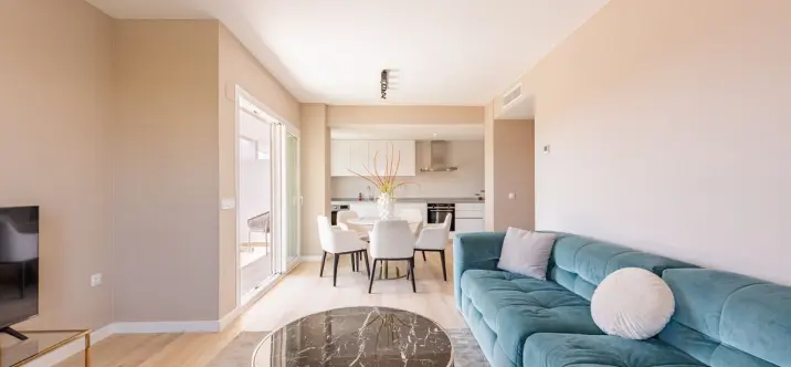 Sale of middle floor apartment in Nueva Andalucía 4