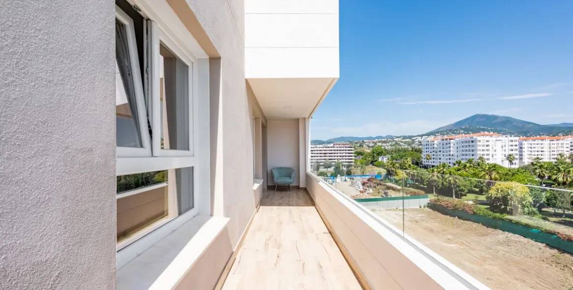 Продажа апартаментов на среднем этаже в Nueva Andalucía 25