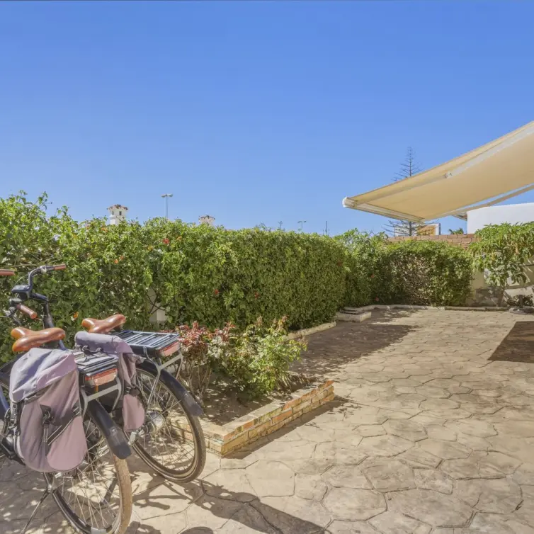 Venta de villa independiente en El Chaparral