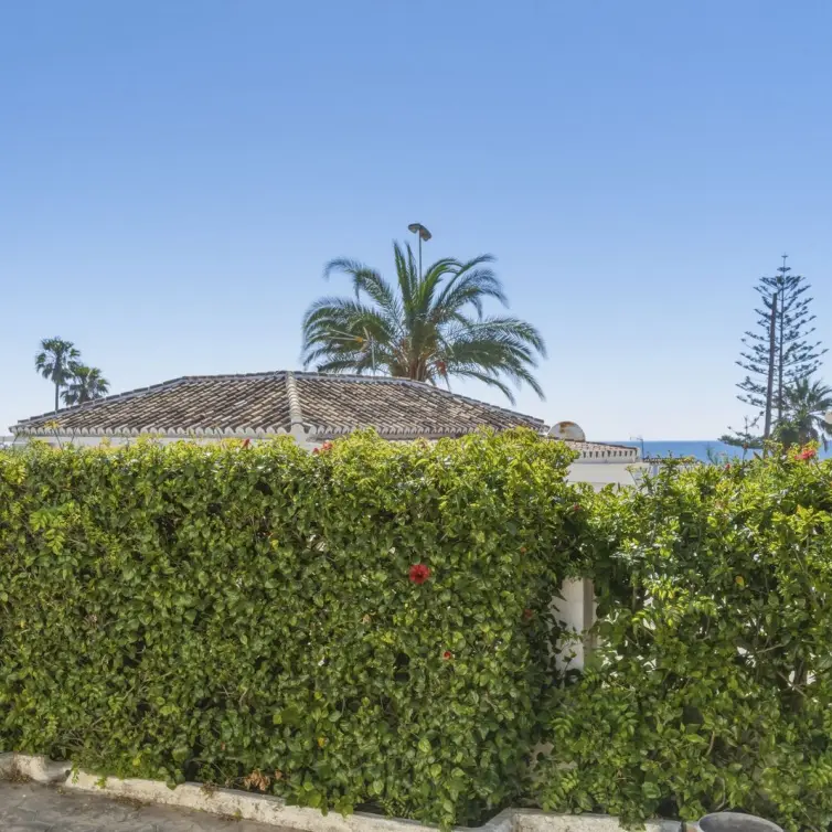 Venta de villa independiente en El Chaparral