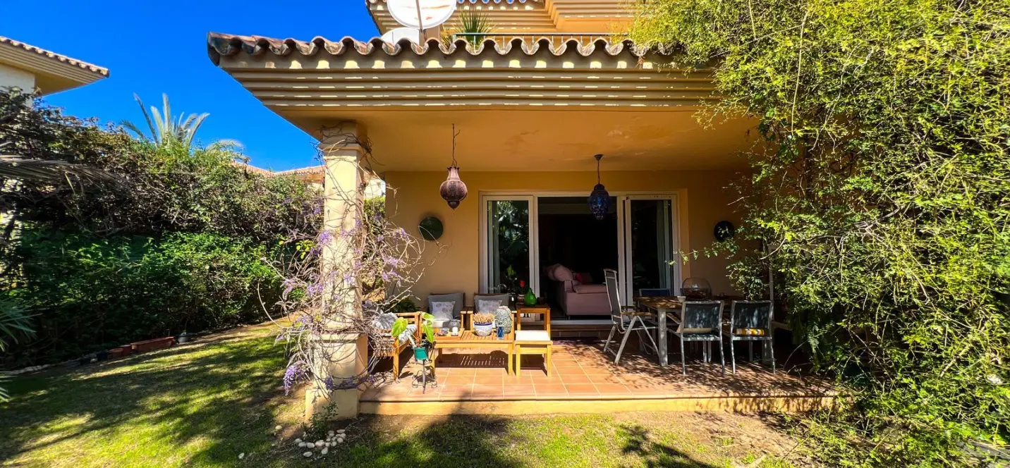 Venta de casa pareada en Riviera del Sol 0