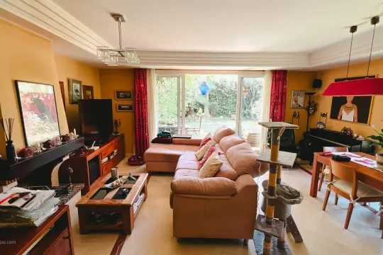 Image 6 thumb