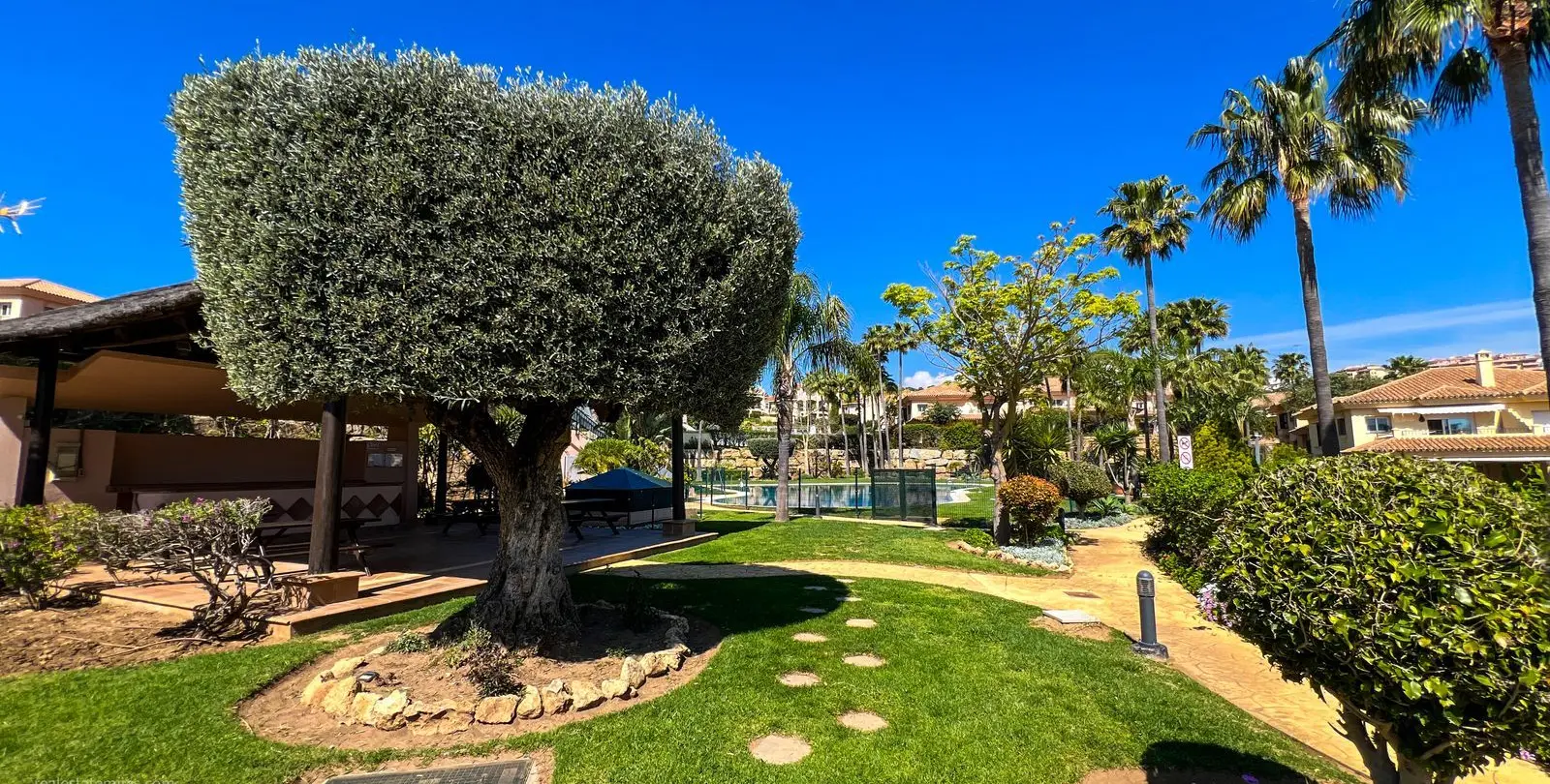 Продажа дома на две семьи в Riviera del Sol 30