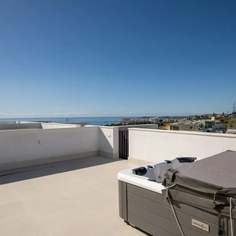 Sale of penthouse in Fuengirola