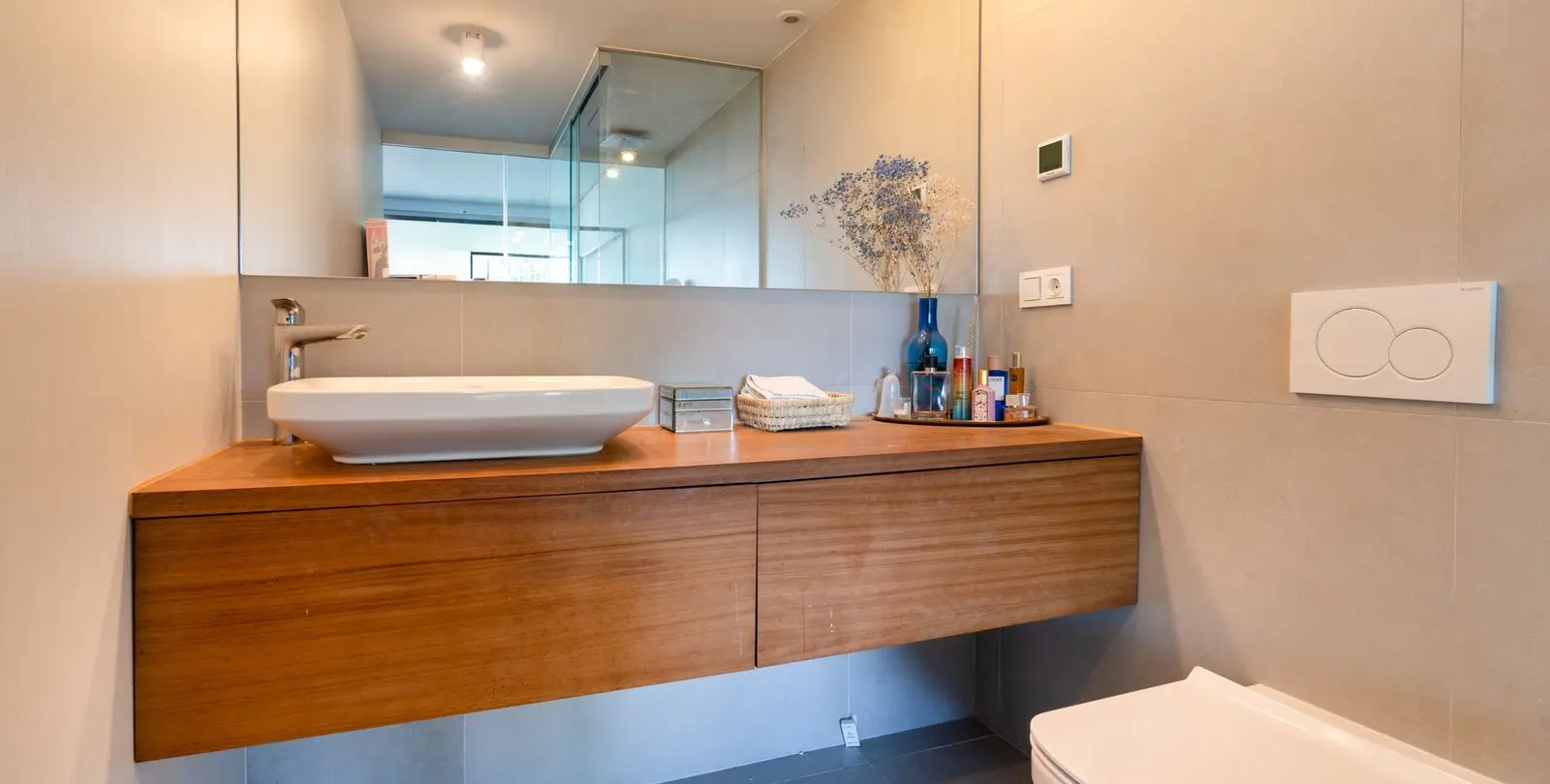 Sale of middle floor apartment in Fuengirola 9