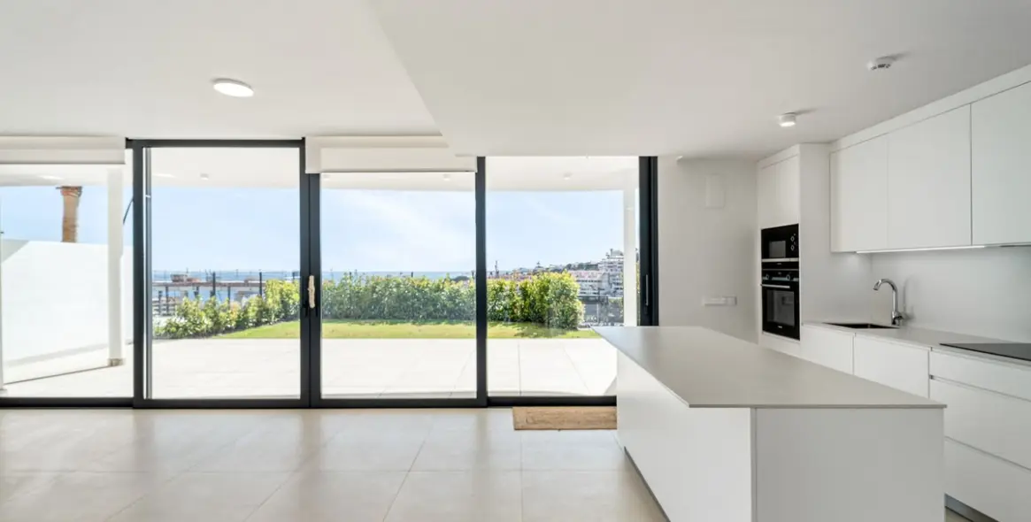 Sale of ground floor apartment in Fuengirola 1