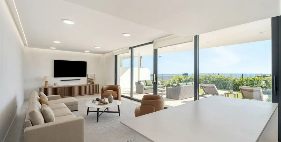 Sale of ground floor apartment in Fuengirola 3