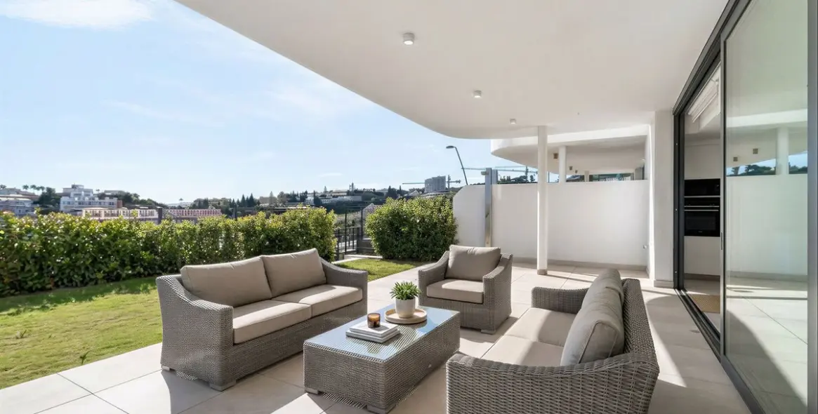 Sale of ground floor apartment in Fuengirola 13