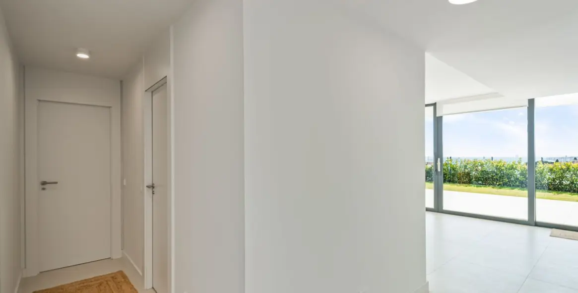 Sale of ground floor apartment in Fuengirola 18