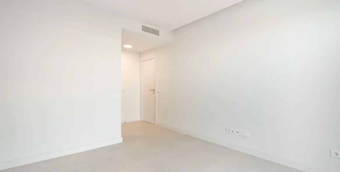 Sale of ground floor apartment in Fuengirola 21