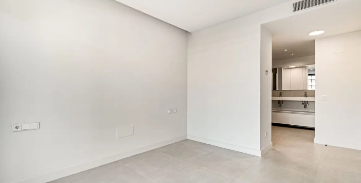 Sale of ground floor apartment in Fuengirola 22