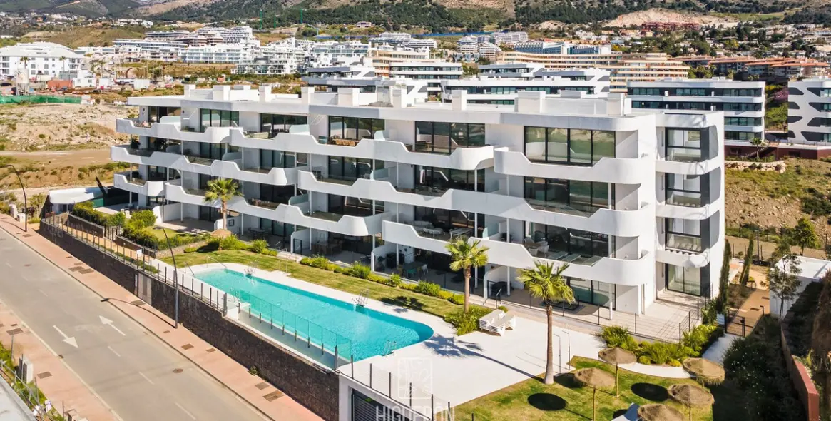 Sale of ground floor apartment in Fuengirola 59