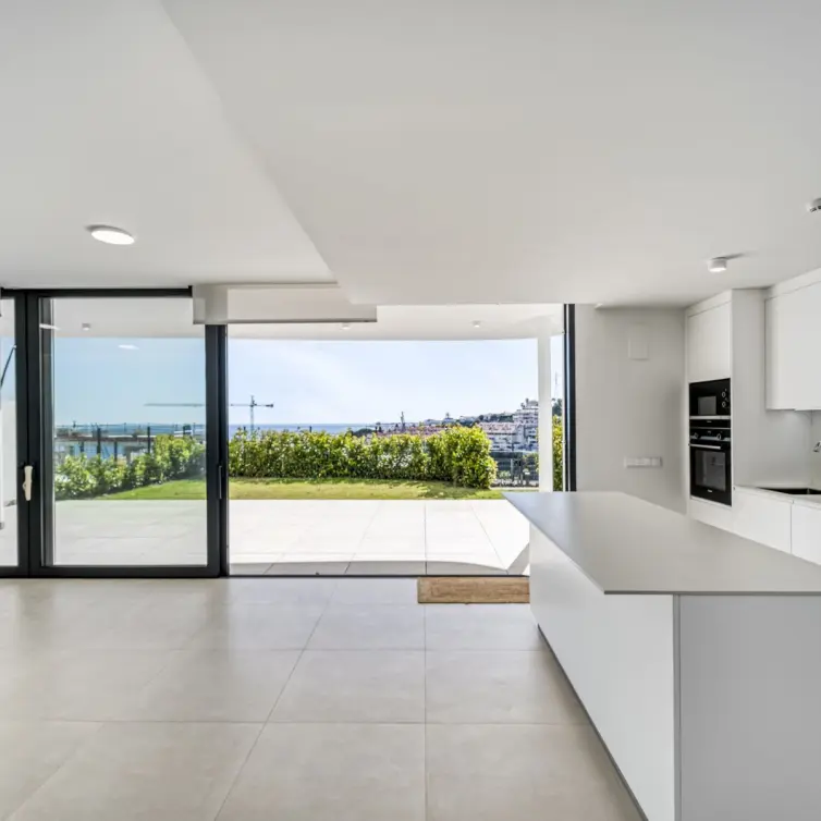 Sale of ground floor apartment in Fuengirola