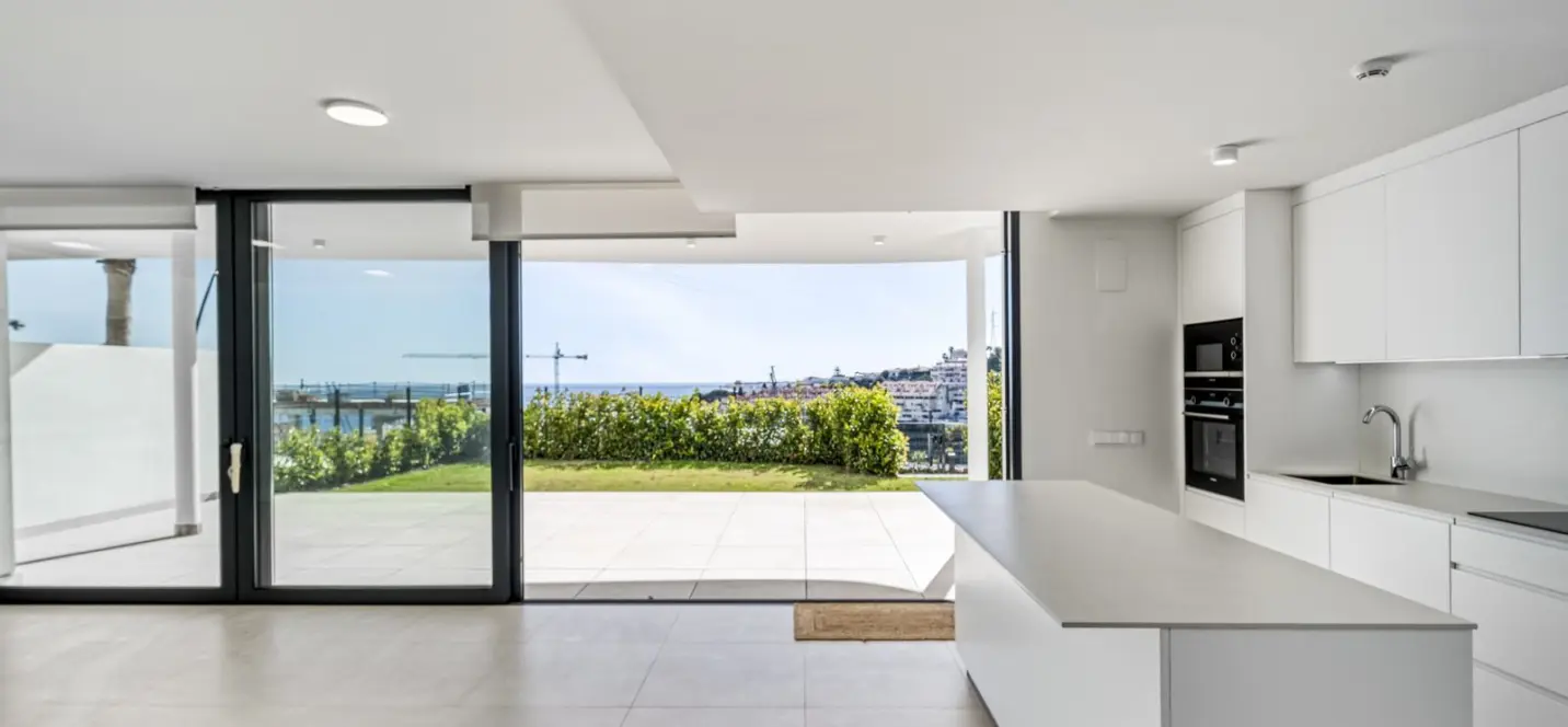 Sale of ground floor apartment in Fuengirola 0