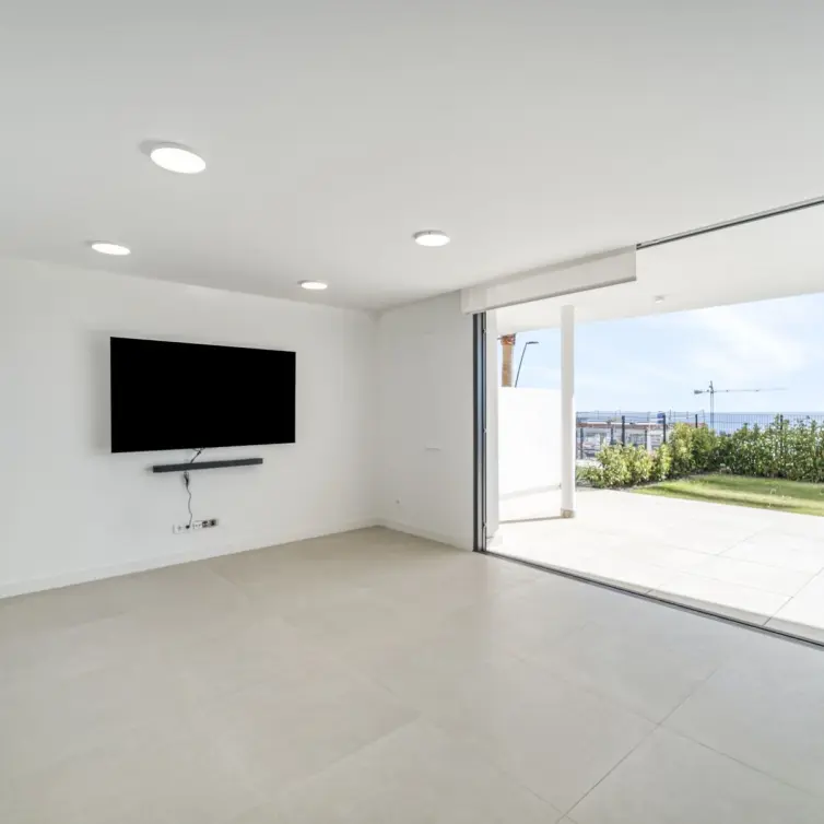 Sale of ground floor apartment in Fuengirola
