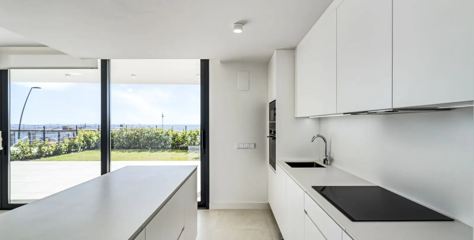 Sale of ground floor apartment in Fuengirola 15