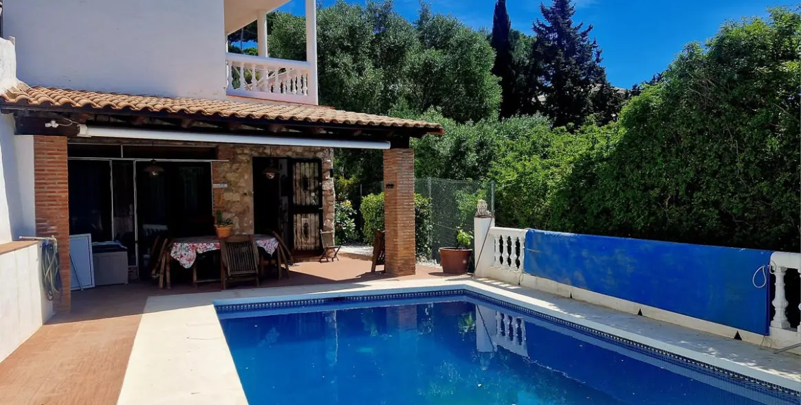 Sale of detached villa in La Cala de Mijas 2
