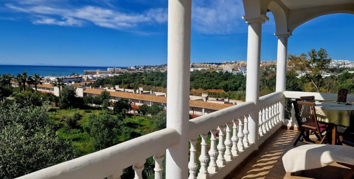 Sale of detached villa in La Cala de Mijas 16
