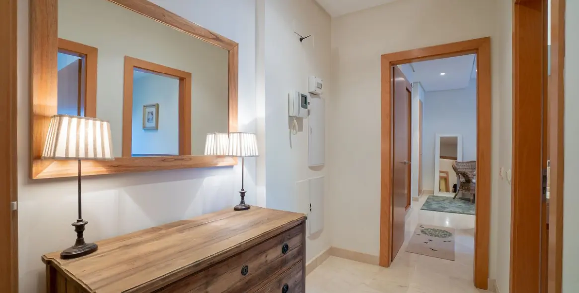 Sale of ground floor apartment in Puerto Banús 15