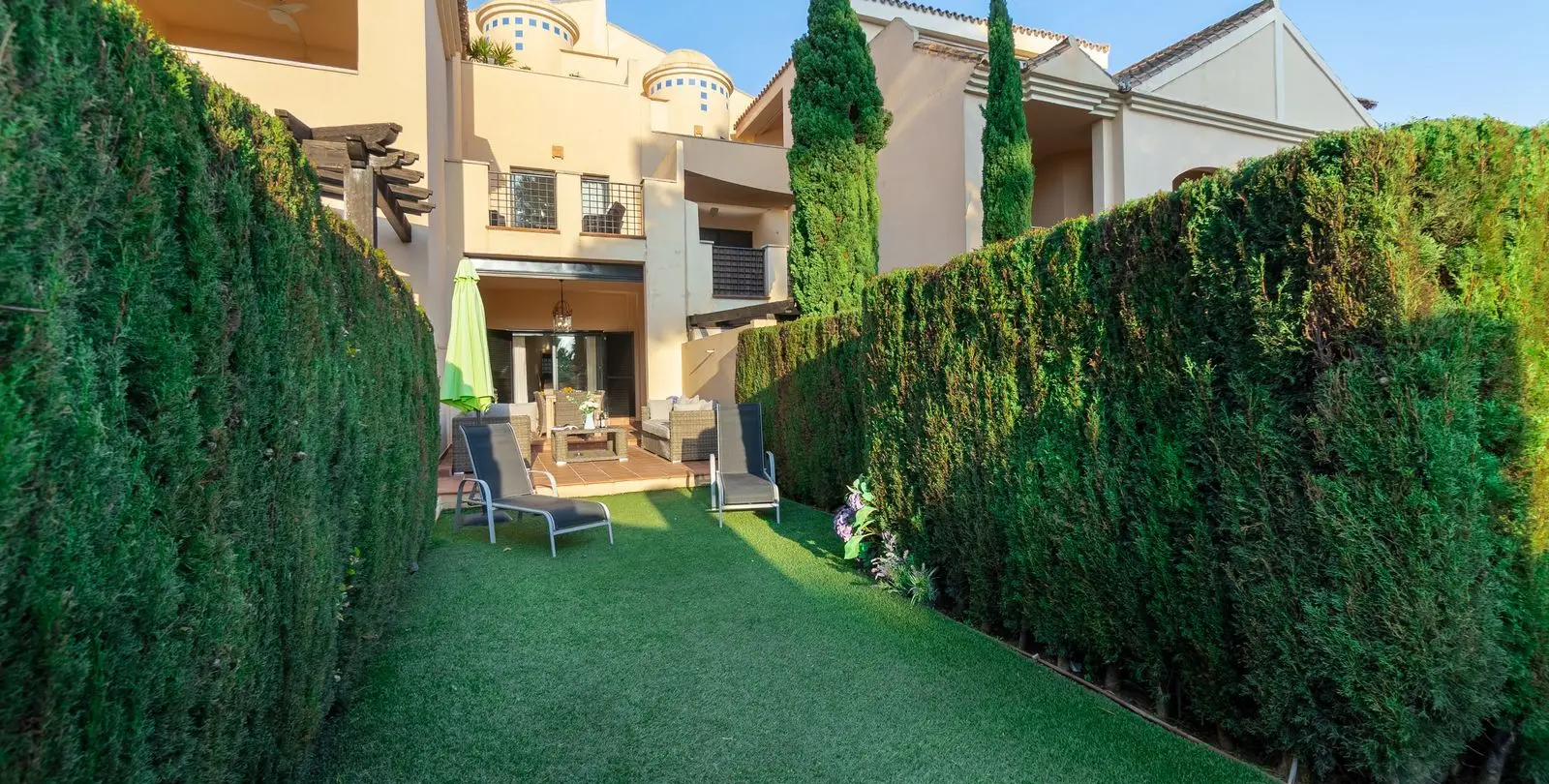 Venta de apartamento en planta baja en Puerto Banús 4