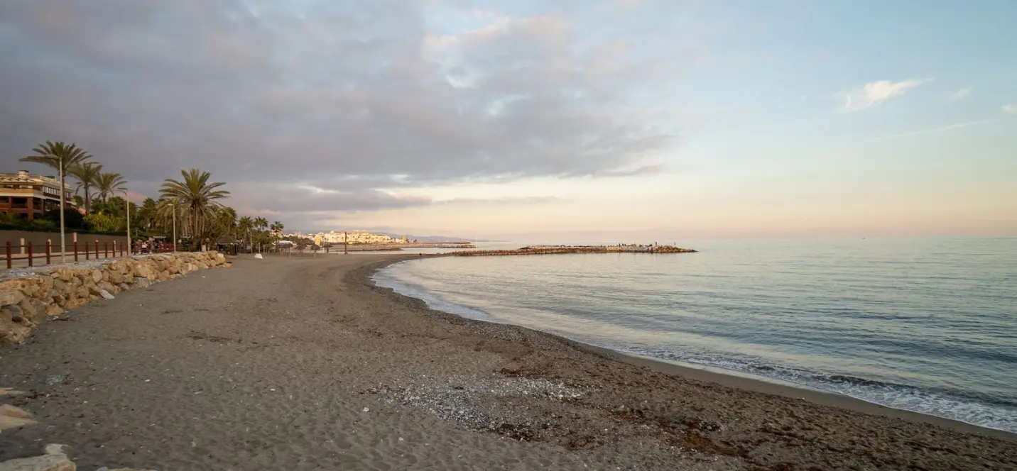 Продажа апартаментов на первом этаже в Puerto Banús 4