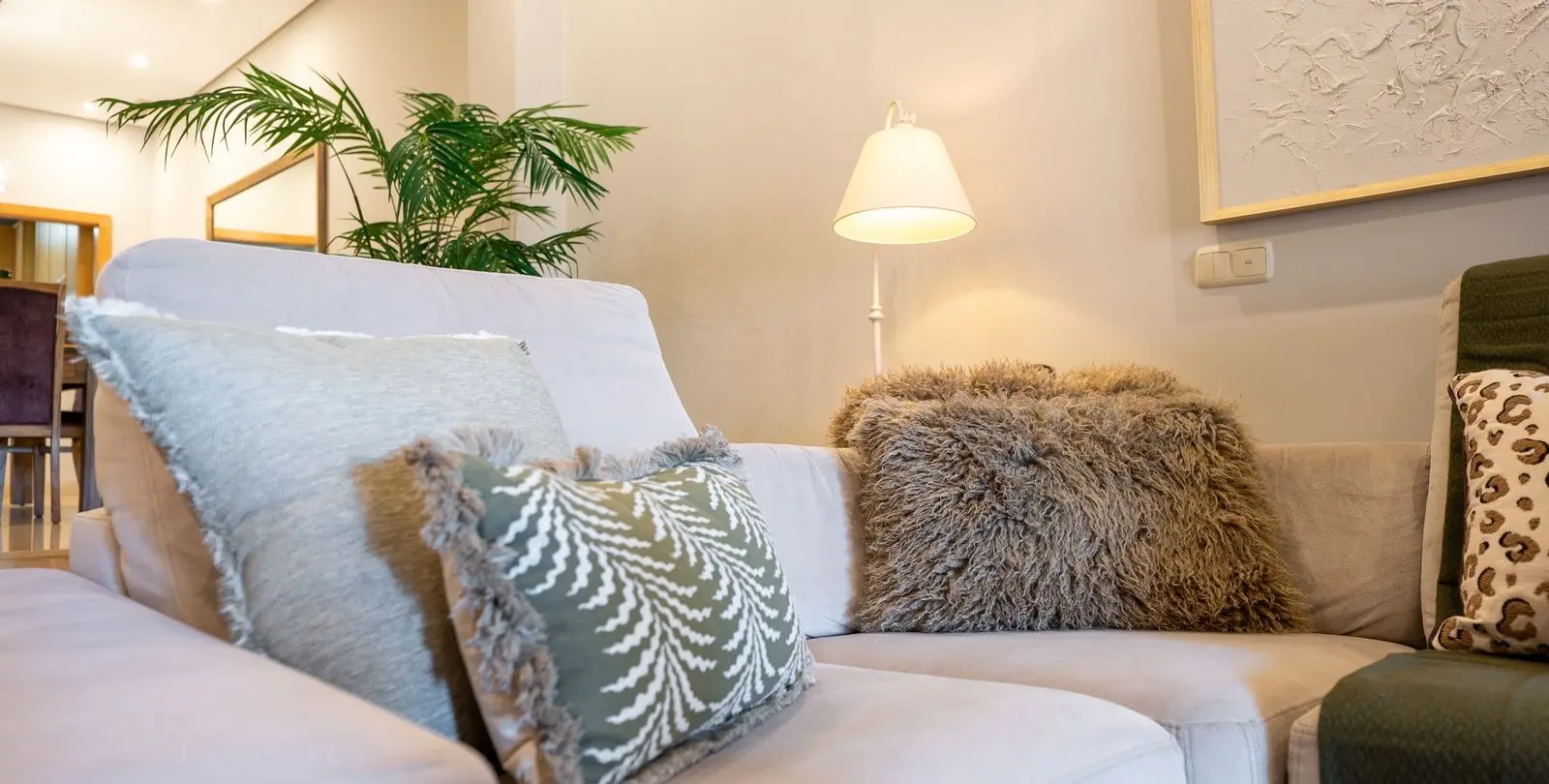 Venta de apartamento en planta baja en Puerto Banús 63
