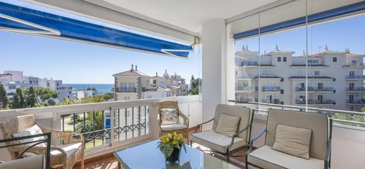 Продажа апартаментов на среднем этаже в Puerto Banús 0