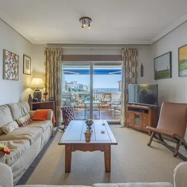 Продажа апартаментов на среднем этаже в Puerto Banús