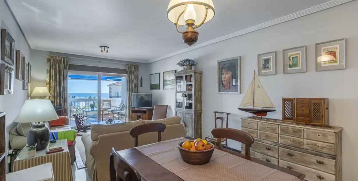 Продажа апартаментов на среднем этаже в Puerto Banús 8