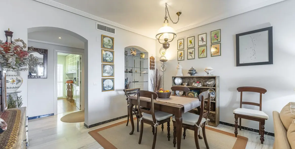 Продажа апартаментов на среднем этаже в Puerto Banús 10