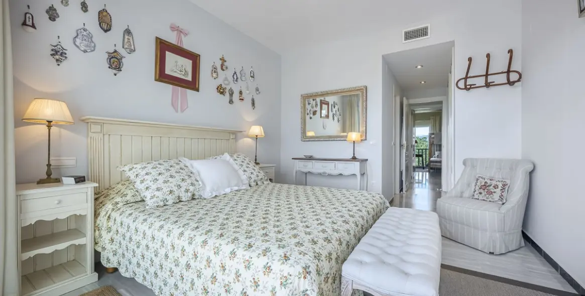 Продажа апартаментов на среднем этаже в Puerto Banús 14