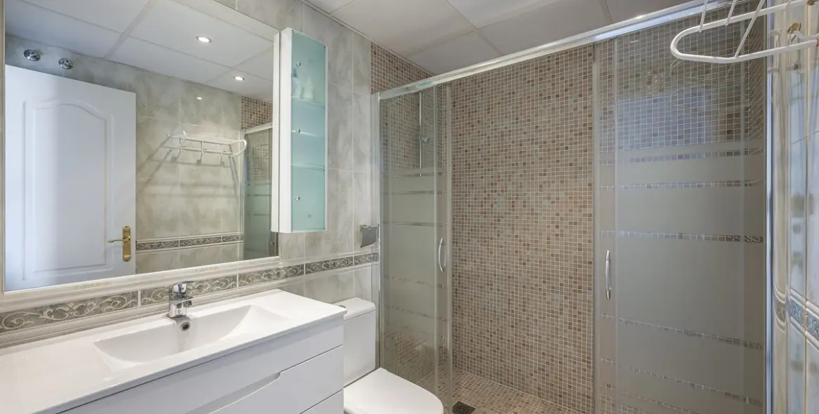 Продажа апартаментов на среднем этаже в Puerto Banús 20