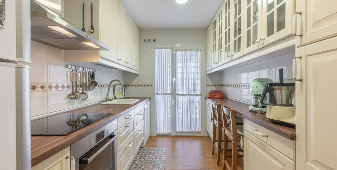 Продажа апартаментов на среднем этаже в Puerto Banús 21