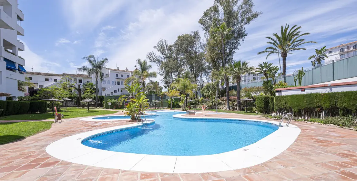 Продажа апартаментов на среднем этаже в Puerto Banús 27