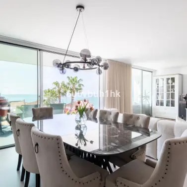 Sale of middle floor apartment in Torrequebrada