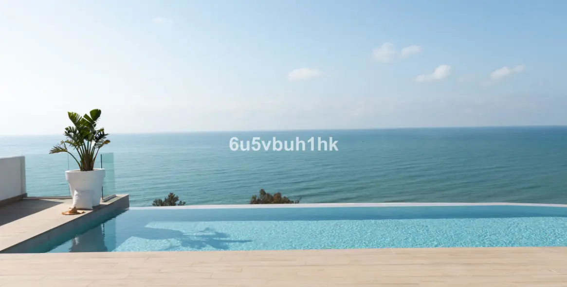 Продажа апартаментов на среднем этаже в Torrequebrada 29