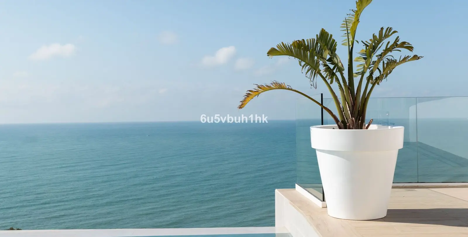 Sale of middle floor apartment in Torrequebrada 29