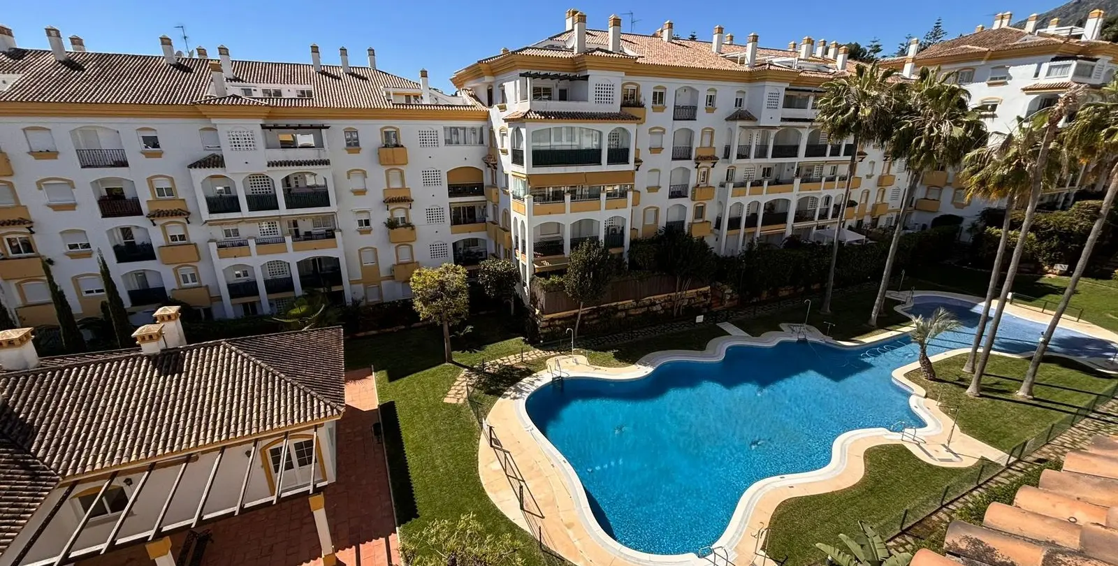 Venta de ático dúplex en Marbella 1
