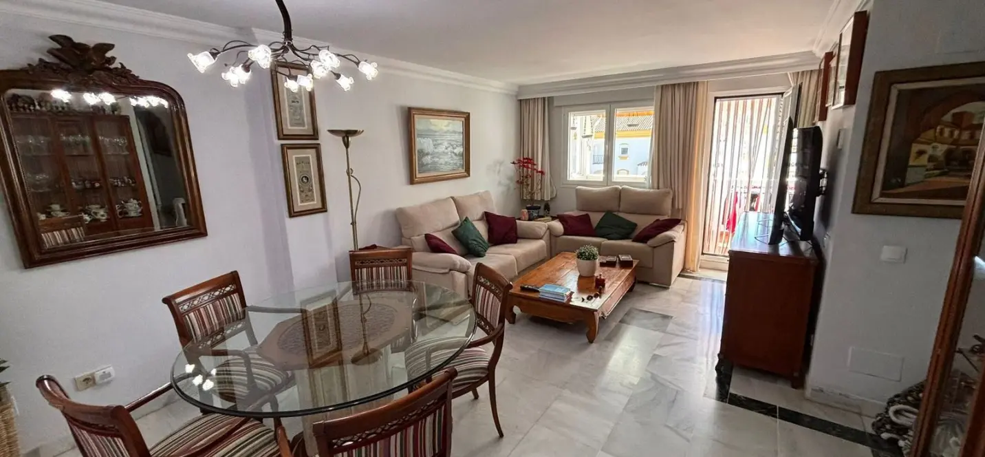 Продажа двухуровневого пентхауса в Marbella 3