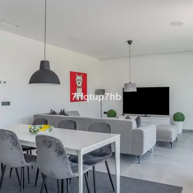 Sale of detached villa in Estepona