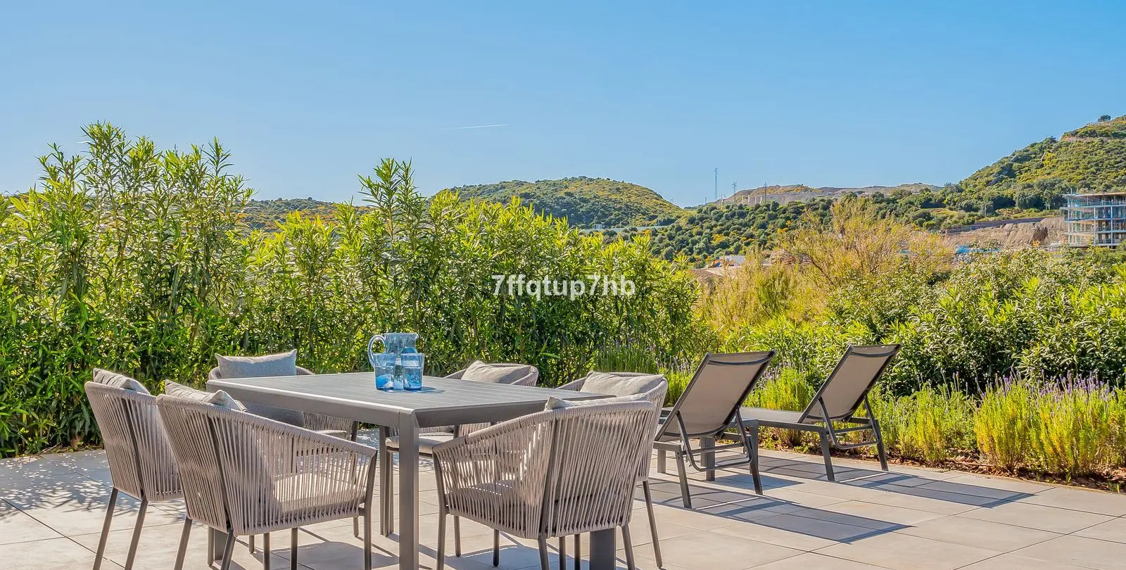 Sale of detached villa in Estepona 6