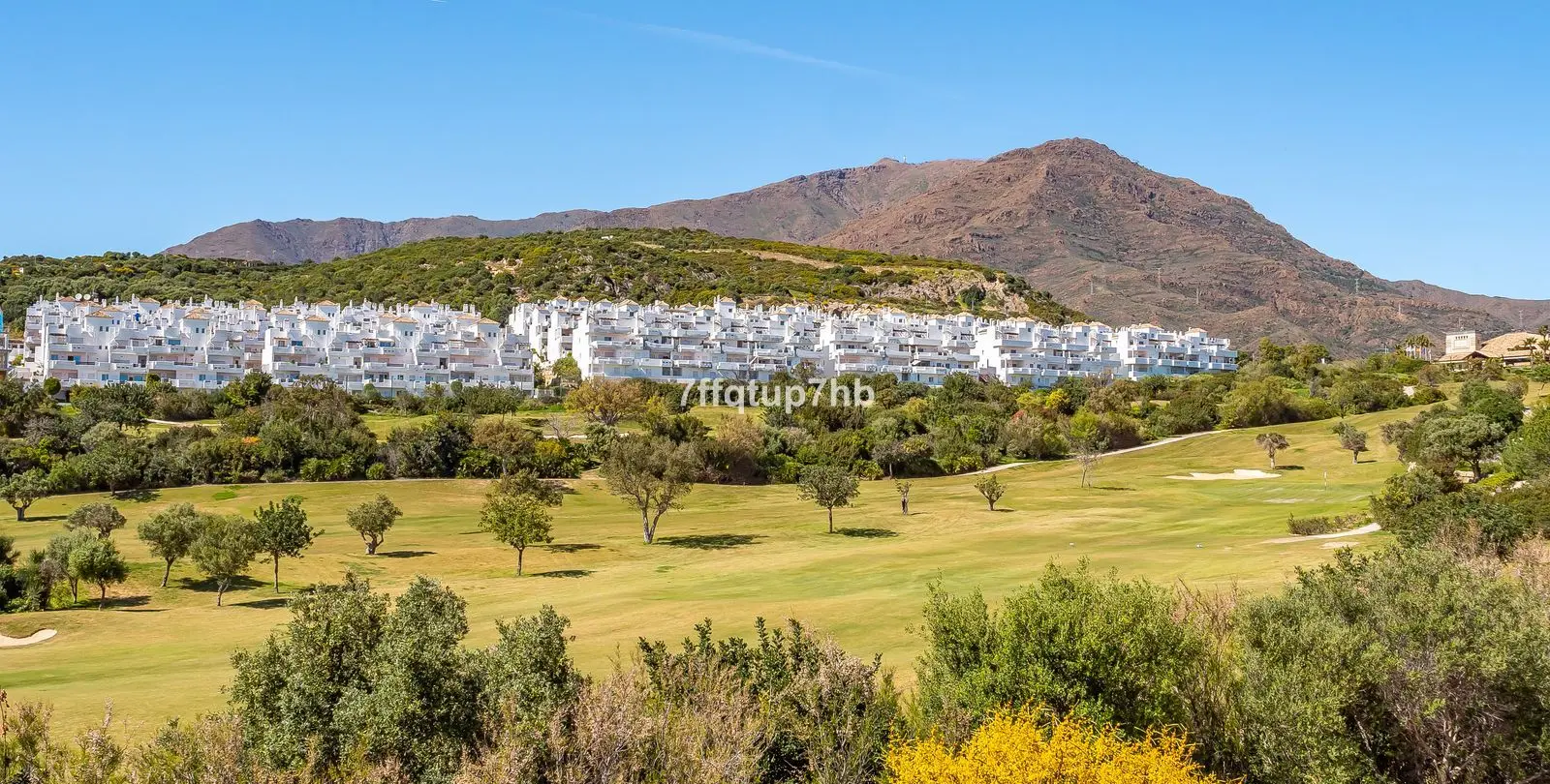 Sale of detached villa in Estepona 32