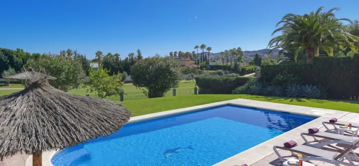 Sale of detached villa in Mijas Golf 3