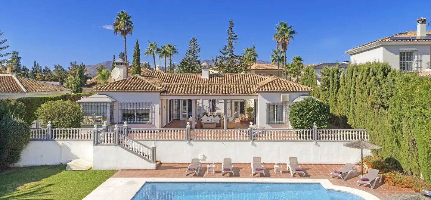 Sale of detached villa in Mijas Golf 0