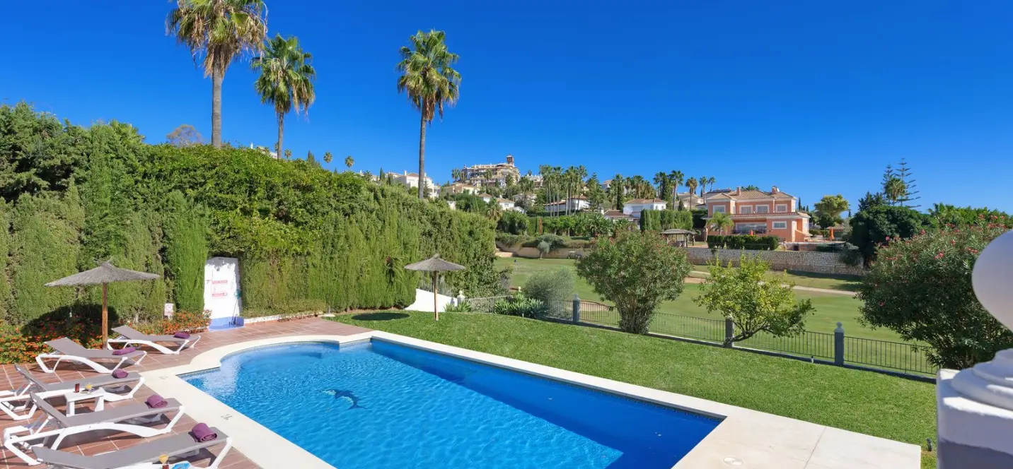 Sale of detached villa in Mijas Golf 2