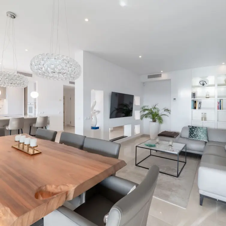 Venta de apartamento en planta media en Los Flamingos