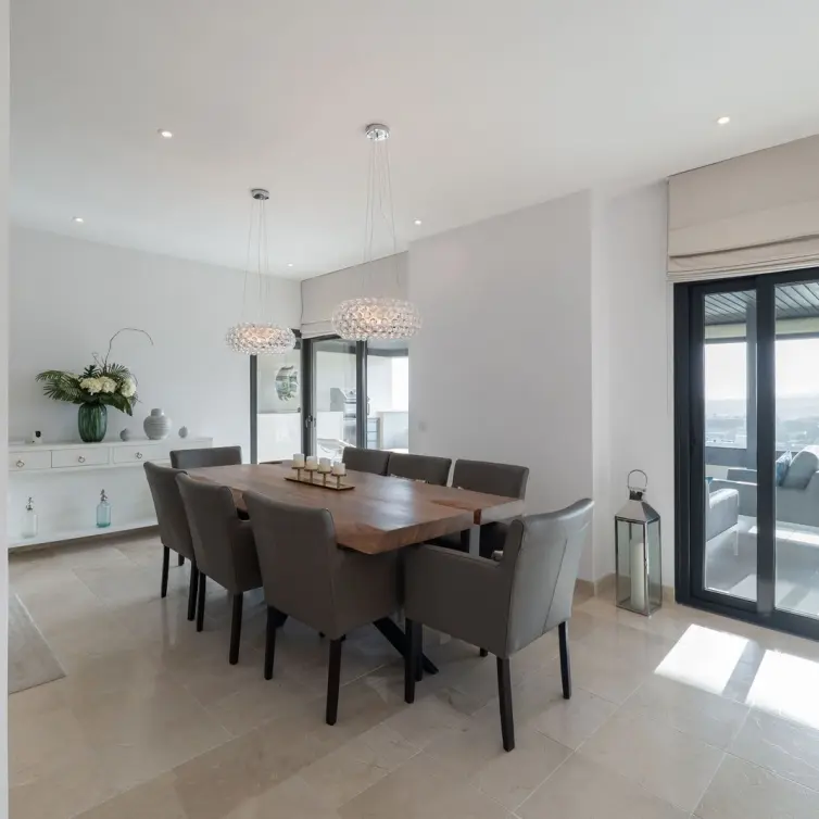 Venta de apartamento en planta media en Los Flamingos